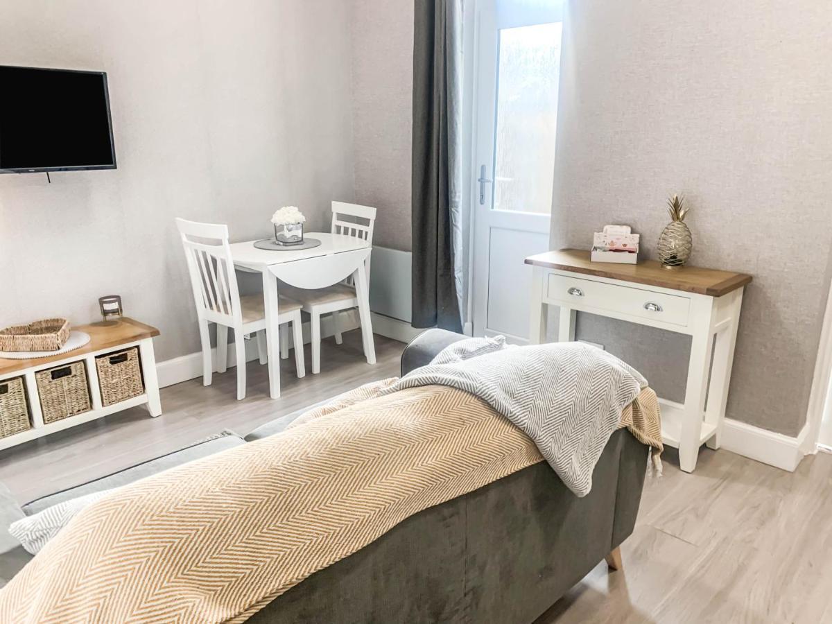 The Rosebery Retreat By The Castle 1-Bed Apartment Inverness Extérieur photo