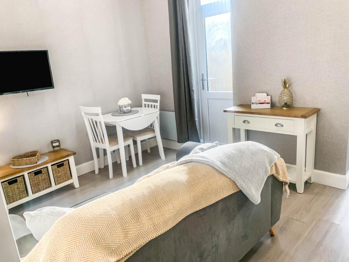 The Rosebery Retreat By The Castle 1-Bed Apartment Inverness Extérieur photo